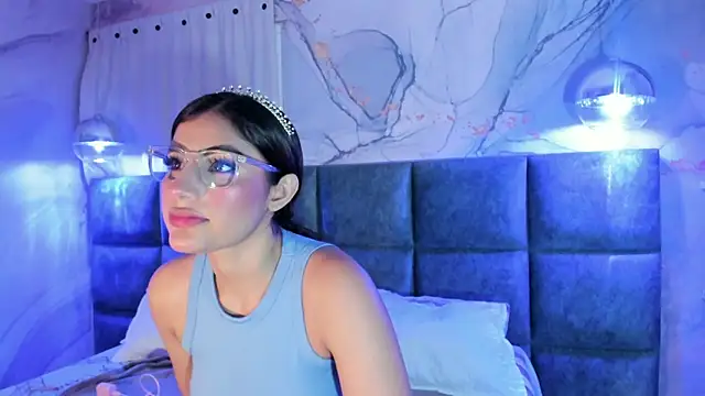 IsabelaStefano online show from 04/13/26, 03:01