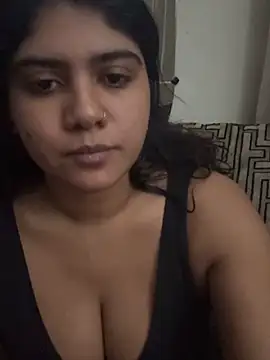 TiaBella  online show from 01/05/26, 05:27