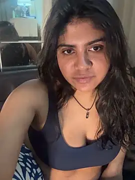 TiaBella  online show from 04/13/26, 07:52