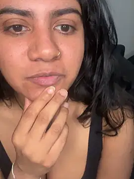 TiaBella  online show from 04/15/26, 07:58