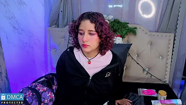 ahsly Zam online show from 12/17/25, 03:01