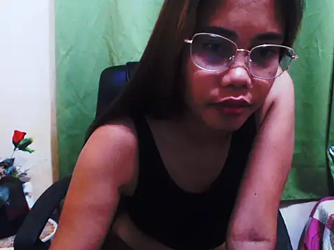 HotAsian Yazzi69 online show from 11/26/25, 05:47