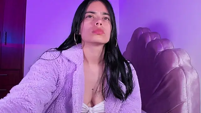 BelleVaal online show from 11/28/25, 03:20