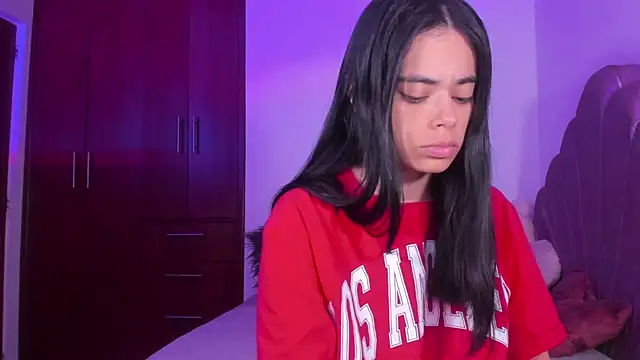 BelleVaal online show from 12/02/25, 03:34