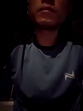 huykkk99 online show from 11/25/25, 03:45