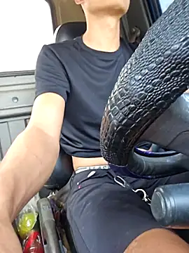 huykkk99 online show from 11/29/25, 05:43