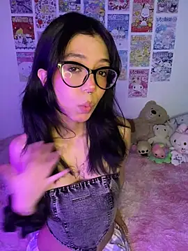 Valen-Foxx1 online show from 12/21/25, 05:58