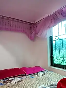 quynhquynh  online show from 02/21/26, 02:34