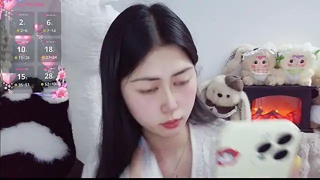 TuTu-077 online show from 04/01/26, 11:00