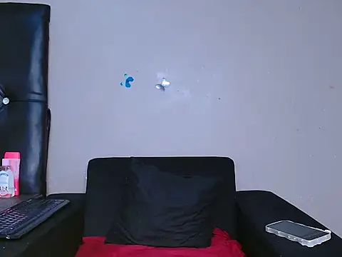 YELLOW-MELLO online show from 11/26/25, 12:39