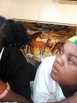 YELLOW-MELLO online show from 01/12/26, 06:40