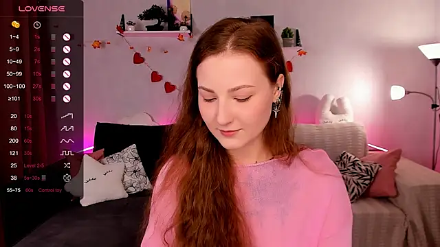 Snapshot of velvet_cherry_ chatting on 11/23/25, 09:09 velvet cherry online show from 11/23/25, 09:09