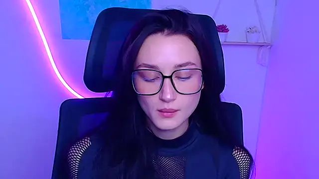 Snapshot of Stella_XO chatting on 11/27/25, 06:48 Stella XO online show from 11/27/25, 06:48