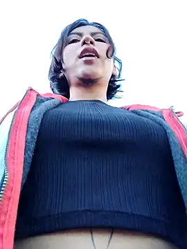 Snapshot of Zoe_addiction chatting on 11/26/25, 11:44 Zoe addiction online show from 11/26/25, 11:44