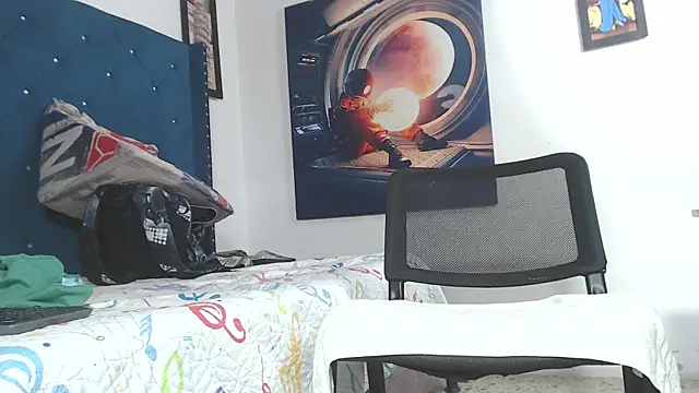 crissex3 online show from 04/23/26, 01:24