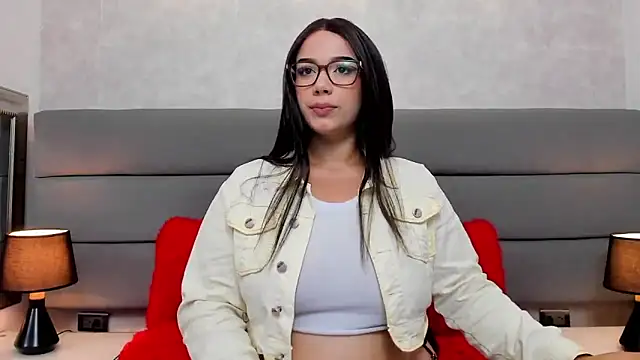 MillyHotsoon online show from 04/11/26, 03:11