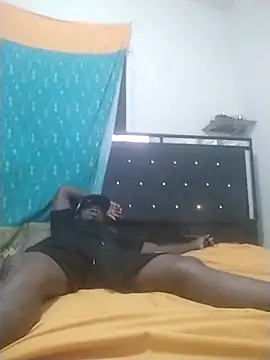 Snapshot of laperson chatting on 11/21/25, 10:41 laperson online show from 11/21/25, 10:41