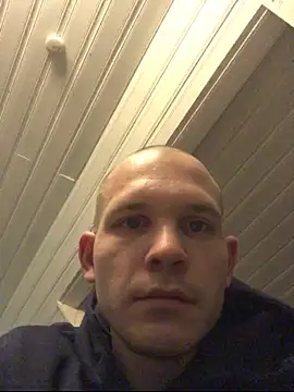 Snapshot of Spielzeugtwink chatting on 11/26/25, 12:22 Spielzeugtwink online show from 11/26/25, 12:22