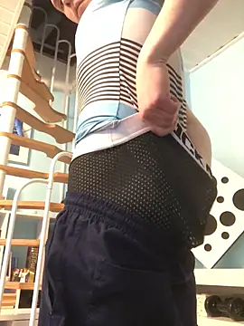 Spielzeugtwink online show from 04/01/26, 04:26