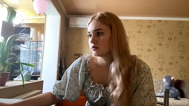 Snapshot of Malley_Saunds chatting on 11/25/25, 07:41 Malley Saunds online show from 11/25/25, 07:41