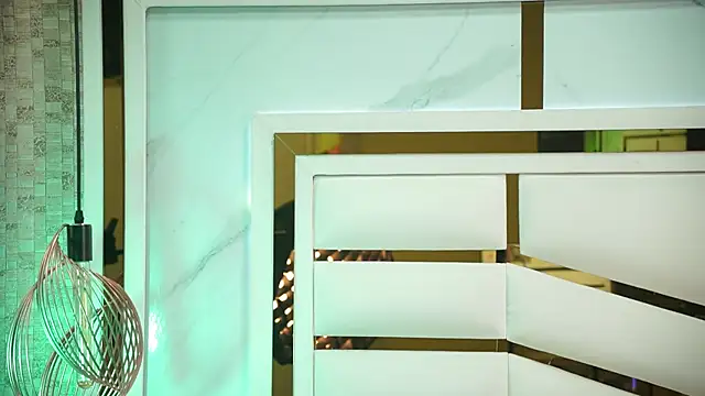 luciana agudelo online show from 12/14/25, 07:07