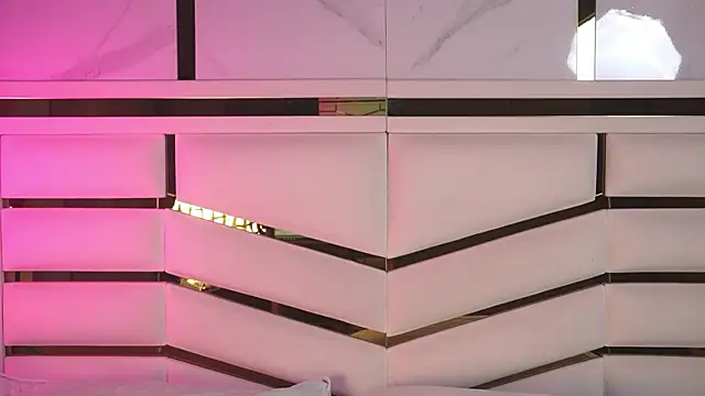 luciana agudelo online show from 03/23/26, 07:18