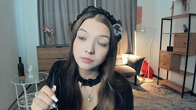 SalliePrutt online show from 12/14/25, 07:36