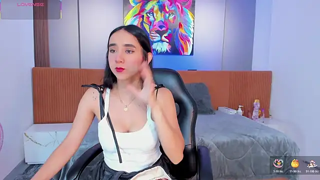 Snapshot of princess_bigboobs19 chatting on 11/28/25, 06:43 princess bigboobs19 online show from 11/28/25, 06:43