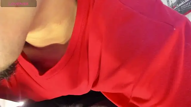 Snapshot of yeikoox chatting on 11/26/25, 02:12 yeikoox online show from 11/26/25, 02:12