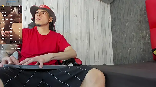 Snapshot of yeikoox chatting on 12/01/25, 02:27 yeikoox online show from 12/01/25, 02:27