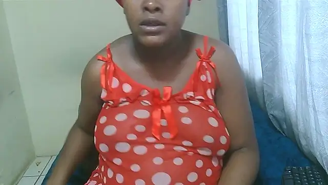 PregiiCaramellxx online show from 01/18/26, 08:07