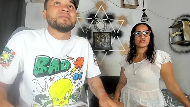 StephaniaAndRandy online show from 11/30/25, 05:50