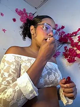 chleo rosse online show from 04/21/26, 04:08