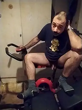 Snapshot of Jonas199100 chatting on 11/30/25, 04:49 Jonas199100 online show from 11/30/25, 04:49