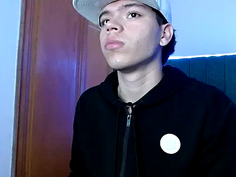 Snapshot of Lincon_Ale chatting on 12/05/25, 09:00 Lincon Ale online show from 12/05/25, 09:00