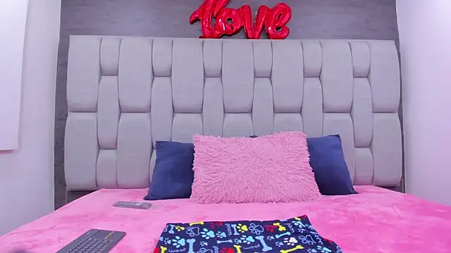 Sarita Ass online show from 04/11/26, 04:39