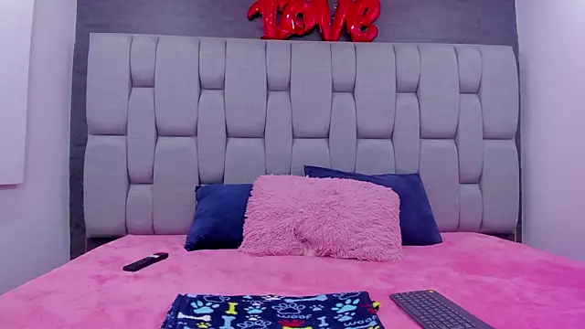 Sarita Ass online show from 04/22/26, 03:20