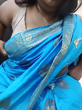 Snapshot of mamtha-tamil chatting on 03/01/26, 05:48 mamtha-tamil online show from 03/01/26, 05:48