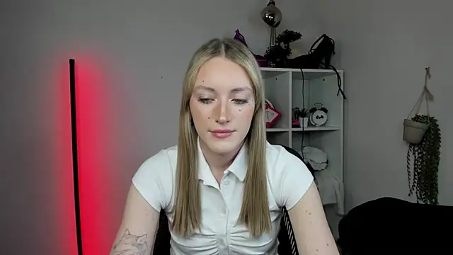 EvelynBlond online show from 03/31/26, 12:38