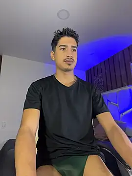 Snapshot of ken_blakerr chatting on 11/29/25, 04:54 ken blakerr online show from 11/29/25, 04:54