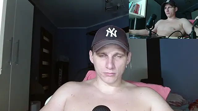 Poliglotjoe1 online show from 12/21/25, 06:48