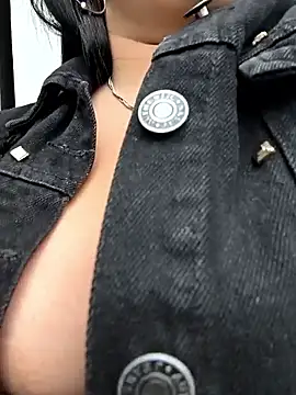 Kendra-daring online show from 12/14/25, 05:18