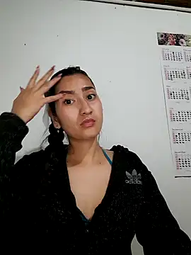 Snapshot of Marilyn_1-2 chatting on 12/17/25, 01:11 Marilyn 1-2 online show from 12/17/25, 01:11