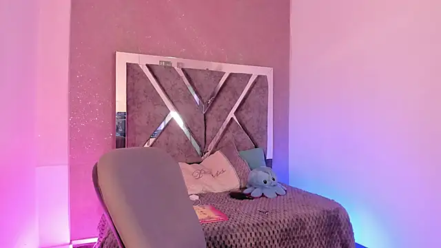 frany wolf  online show from 12/03/25, 04:42