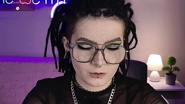 Snapshot of olonho_estel chatting on 04/23/26, 12:45 olonho estel online show from 04/23/26, 12:45