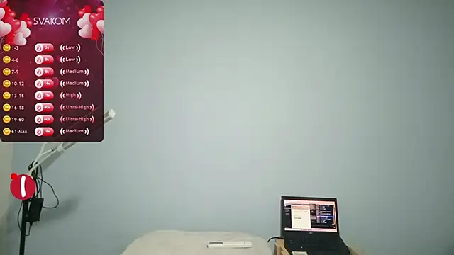 nelielg6 online show from 12/20/25, 03:13