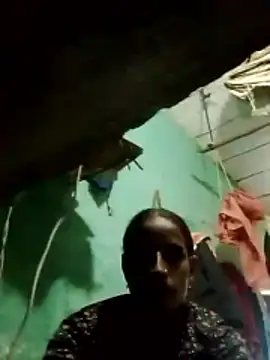 Snapshot of Xxx_suhana chatting on 12/16/25, 05:45 Xxx suhana online show from 12/16/25, 05:45