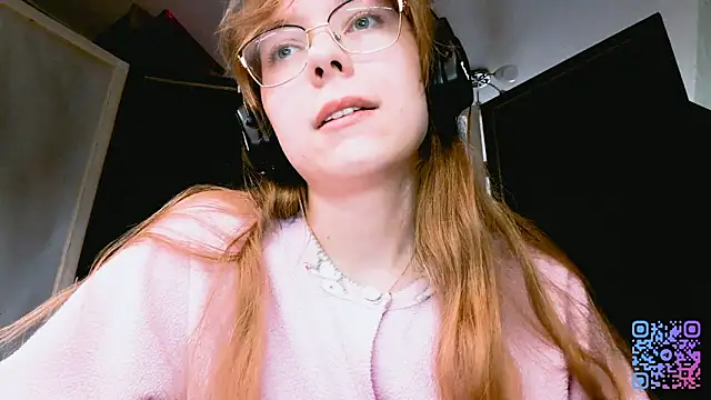 LouettaTornese online show from 11/29/25, 09:12