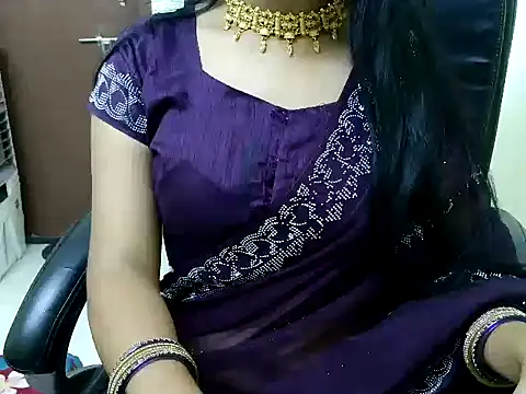 cute girl 81 online show from 11/28/25, 11:57