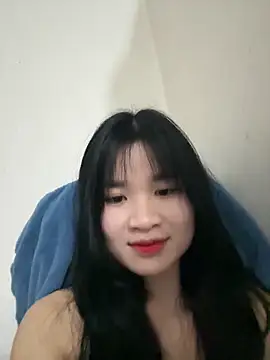 Snapshot of Spring-spring chatting on 02/03/26, 11:04 Spring-spring online show from 02/03/26, 11:04